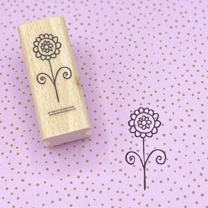 Plante de timbre, fleur, élément floral pour les cartes de voeux, cadeaux