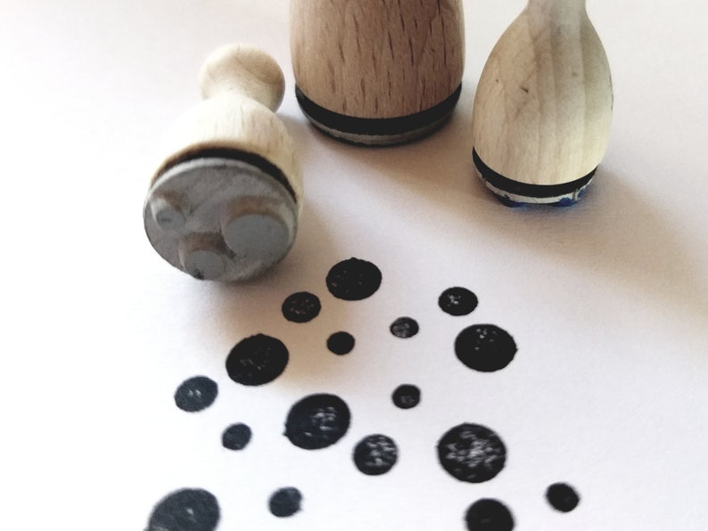 Mini stamp dots, circles, confetti image 1
