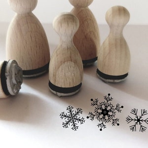 Juego de sellos en miniatura con 3 cristales de nieve y copos de nieve