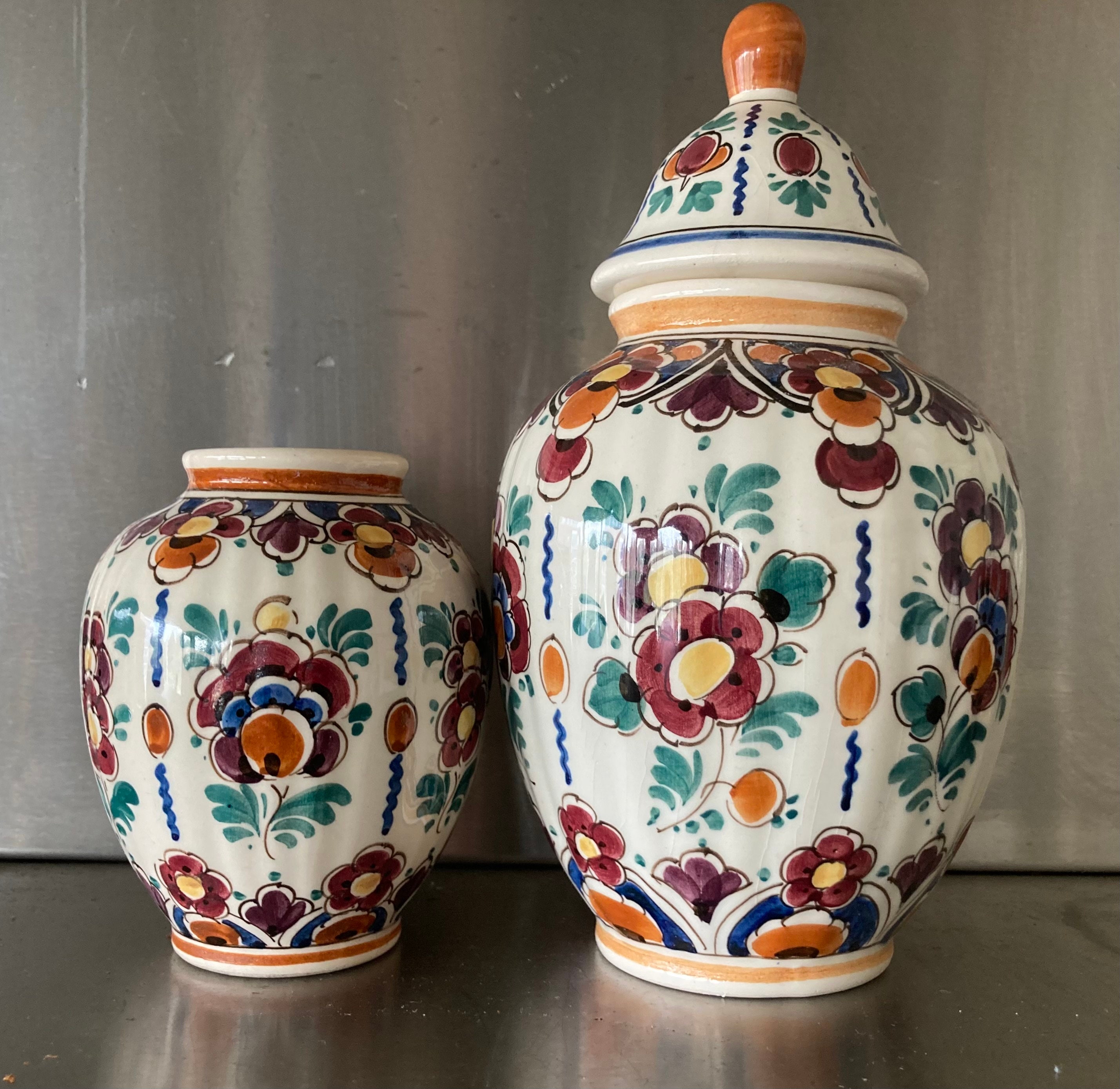 Delft polychrome ポット Dutch Delft Polychrome Jar 18th Century Hand Painted at De