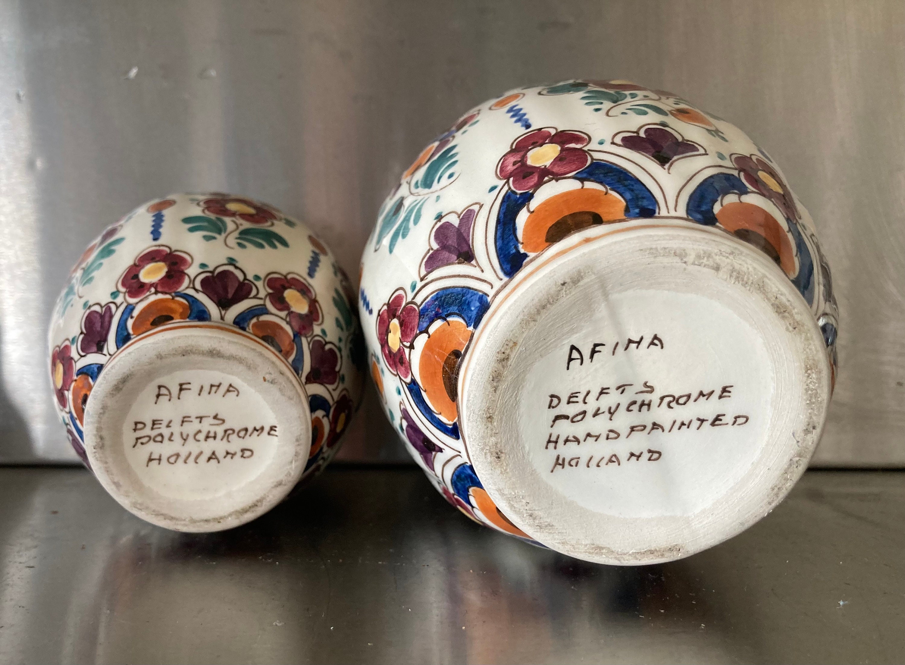 Delft polychrome ポット Nice Dutch Delft polychrome tile, flower pot, early 17th.ct