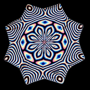 Puede incluir: Una alfombra textil en forma de estrella con un patrón psicodélico simétrico y vibrante con ondas concéntricas de negro, azul, amarillo y rosa. El diseño irradia desde un motivo central floral y una pequeña etiqueta negra dice "UNITED MEDICINE".