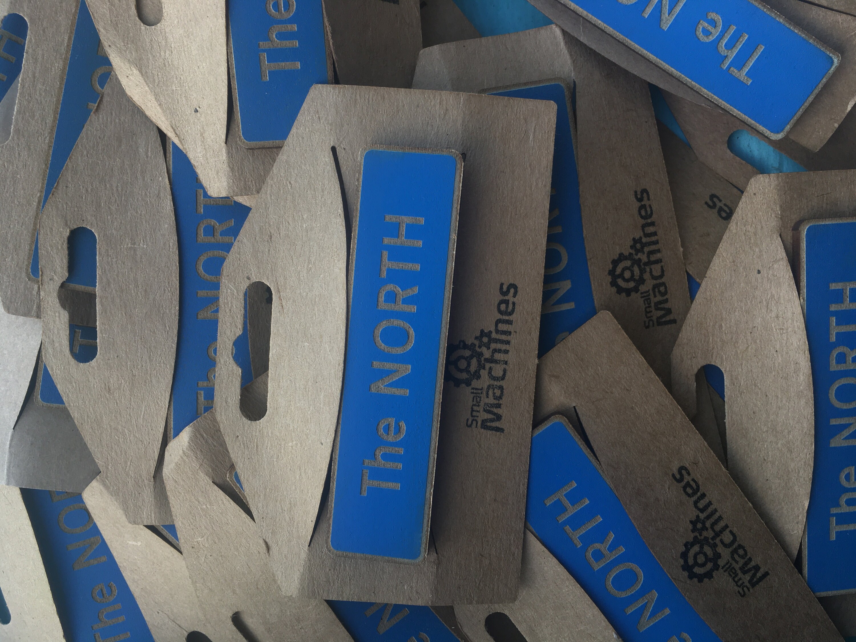 El imán de la nevera de madera del norte señal de tráfico | Etsy