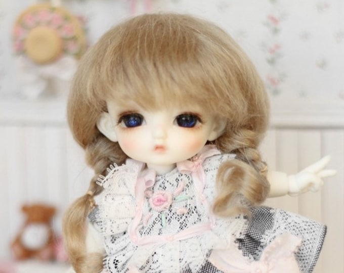 BJD Cute French Two Braids Plaits Hair Light Brown Mohair Wig for  1/3 SD 1/4 msd 1/6 YOSD 1/8 Lati Yellow 1/12 Lati White doll wig