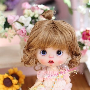 BJD かわいいゴールドブラウンの自然なカールヘア模造モヘアウィッグ 1/3 SD 1/4 msd 1/6 yosd 1/8 ラティイエローウィッグ用