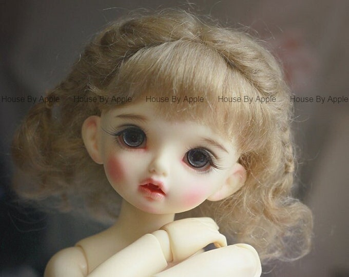 BJD Lovely Short Curly Double Braids Hair Light Brown Mohair Wig for 1/3 SD 1/4 msd 1/6 YOSD 1/8 Lati Yellow doll wig