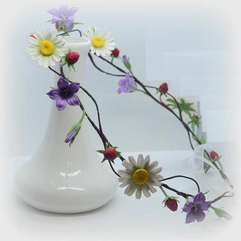 Daisy Flower Halo Wildflowers wreath head White daisies blue bells hair band Campanula chamomile headband flowers strawberry hair band girl