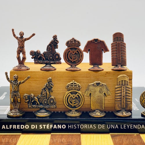 Real Madrid shops official chess