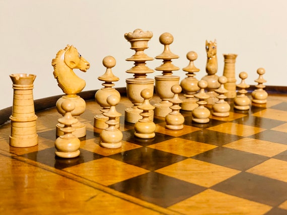 Modernist Regence Chess
