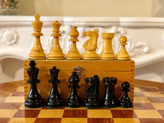 Chess Staunton 8 of Big pieces