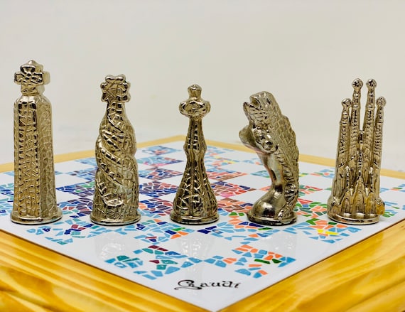 Gaudí Barcelona Modernist Chess
