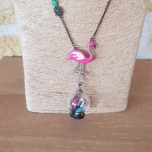 LOL-Halskette, Flamingo-Schmuck und Papageienglas