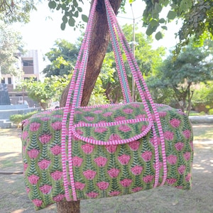 Grüne Farbe Indische Baumwolle Gesteppte Reisetaschen Große Größe Schöne Blumendruck Weekender Taschen Handgemachte Block Print Reisetasche