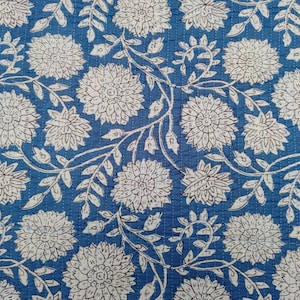 Blue Color Indian Floral Print Quilted Fabric, Beautiful Block Print Fabric Cotton Quilted Fabric Handmade Quilted Running Garment Materials