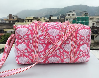 Hand block print very nice looking Duffel bags. Quilted bags , pure cotton Shopping bags handbag, Floral print Beautiful Duffel bag.