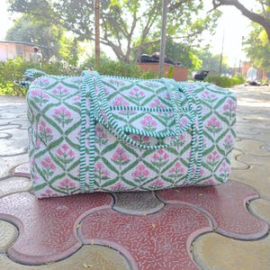 Sacs de voyage matelassés à imprimé floral en coton indien, grande taille, beaux sacs de week-end à imprimé bloc, sacs de voyage de voyage à bandoulière faits main