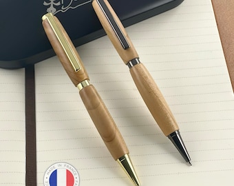 Set mit 2 Stiften aus französischem Zedernholz, handgefertigt in Frankreich, personalisierter Stift mit Gravur | Weihnachtsgeschenk, Hochzeit, Hochzeit, Zeuge