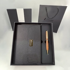 Coffret cadeau Carnet A5 et Stylo Personnalisable Bois dAcajou dAfrique, Fabriqué Main en France Mariage, Noces, Sculpteur, Ebeniste Doré