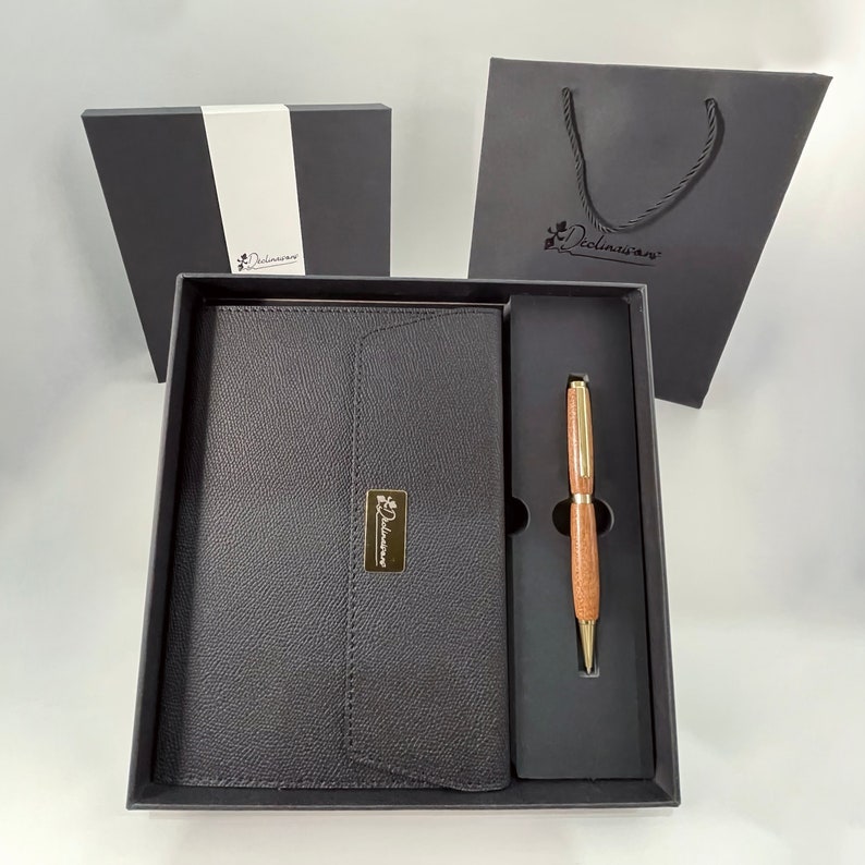 Coffret cadeau Carnet A5 et Stylo Personnalisable Bois dAcajou dAfrique, Fabriqué Main en France Mariage, Noces, Sculpteur, Ebeniste Doré