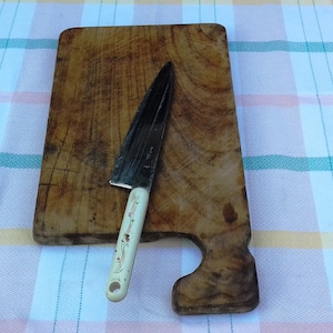 Wooden unique cutting board