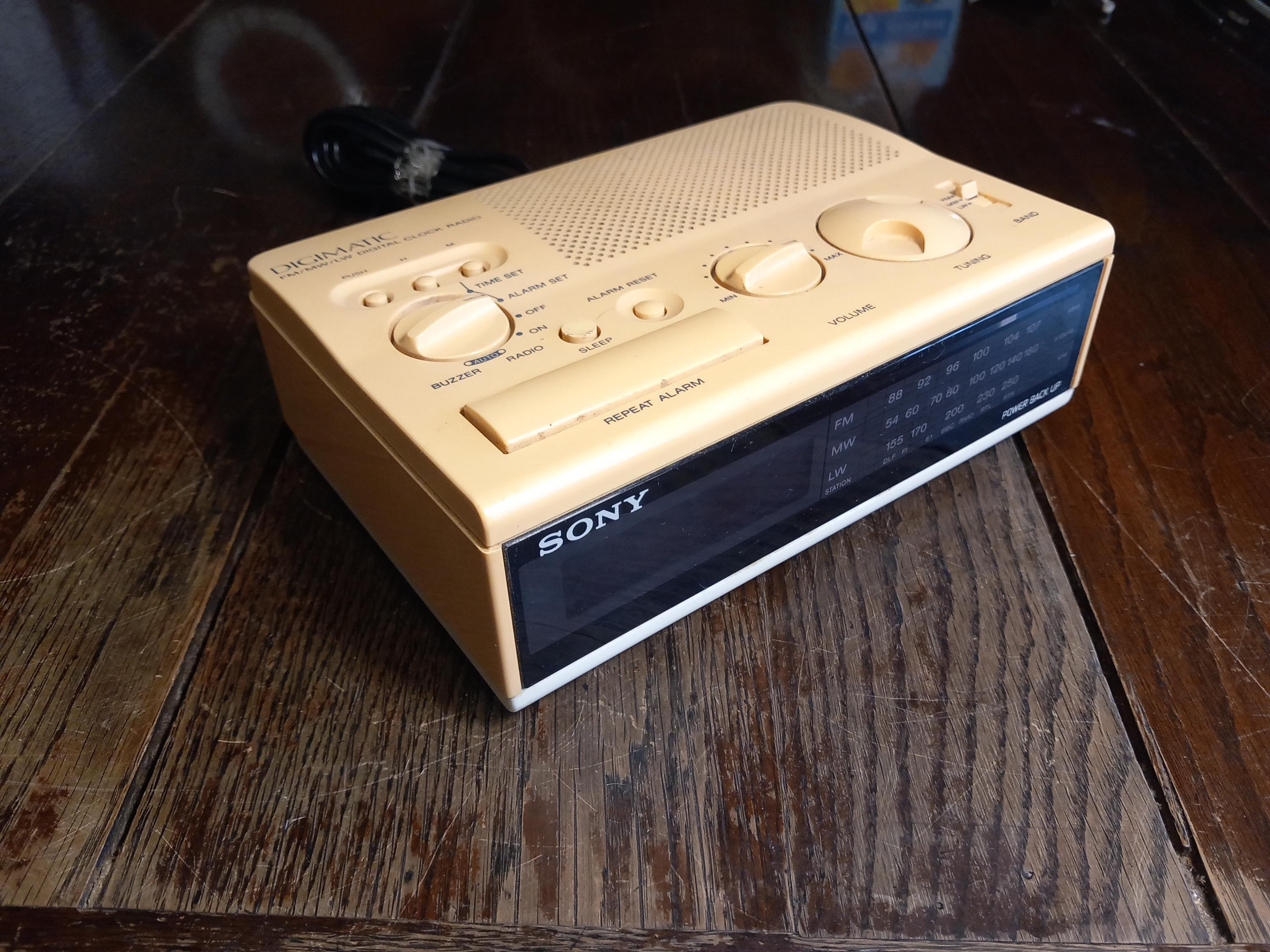 Radio-réveil Vintage SONY Digimatic Avec Fonction Litetime – état Correct