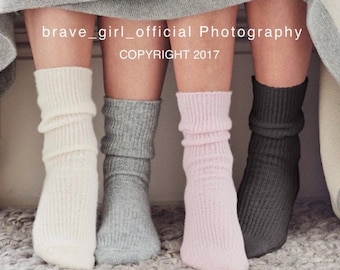 Luxurious 100% CASHMERE Socks,Bed Socks, Soft, Cosy, Thermal and Warm Lovely Ladies Xmas Christmas Gift pt proceeds to Breast Cancer charity
