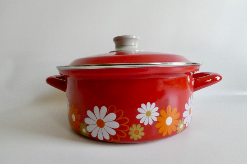 Enamel pot from the 70s Vintage pot with lid Red enamelled pot 1970 cooking pot image 1