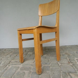 Holz Stuhl von Ama Modell 300 aus den 50er Jahren Bauhaus Stuhl Lehrerstuhl stabiler Holzstuhl Küchenstuhl Esszimmerstuhl Designklassiker Bild 2