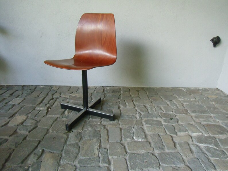 Vintage Kinder-Stuhl aus den 70er Jahren Holzstuhl Schulkind Schuleinführung Sitzhöhe 34 cm Schulanfang Geschenk Bild 6