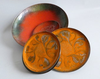 7 pieces of enamelled coasters & bowl from the 60s - bar accessories - placemat copper enamel - bowl