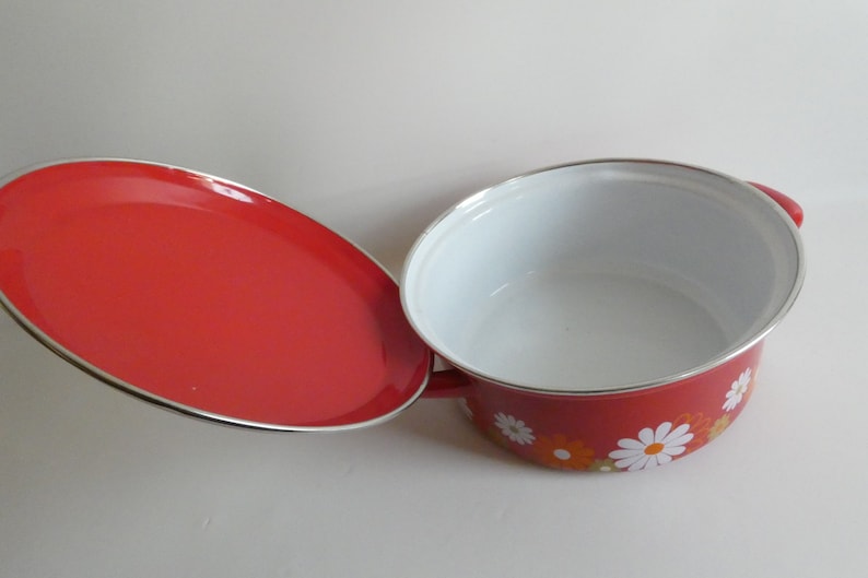 Enamel pot from the 70s Vintage pot with lid Red enamelled pot 1970 cooking pot image 2