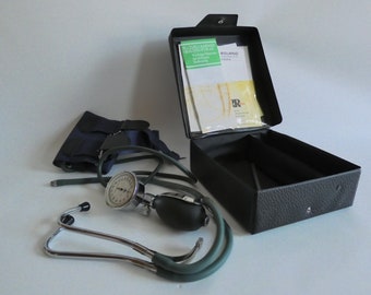 Blutdruckmessgerät von Roland mit RR Test OVP - SPHYGMOMANOMETER aus den 80er Jahren