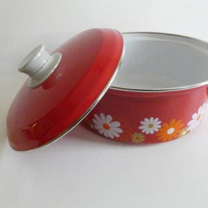 Enamel pot from the 70s Vintage pot with lid Red enamelled pot 1970 cooking pot image 4