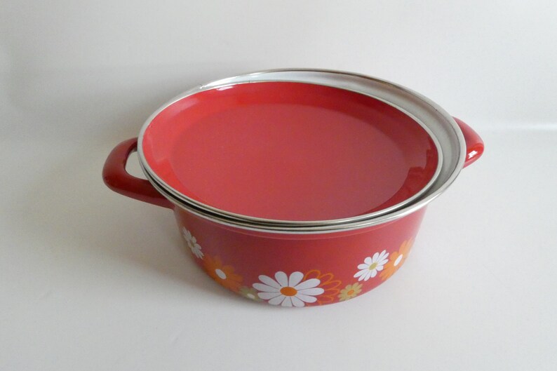 Enamel pot from the 70s Vintage pot with lid Red enamelled pot 1970 cooking pot image 5