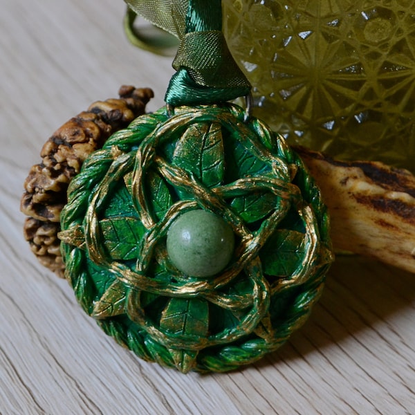 Celtic knot necklace - Handmade clay pendant - Serpentine pendant - Forest Leaf pendant - Faery jewellery - Irish jewelry - OOAK