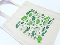 Froggy galore tote | 100% cotton screenprinted frog cream or pink totebag product logo