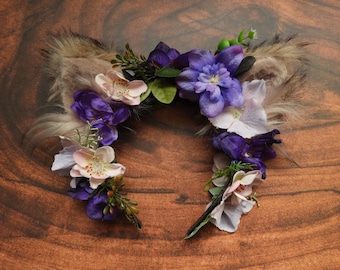 Couronne de fleurs d'oreille de chat de fleurs violettes