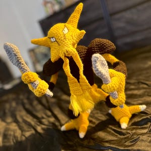 Alakazam - Handmade häkeln Pokemon Plüschtier MADE TO ORDER