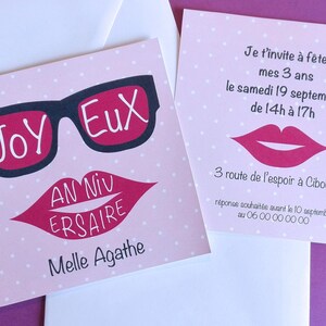 Carte d'anniversaire "Madame Sourire" fille lunettes de soleil petits pois girly rose bouche lunettes fête fille