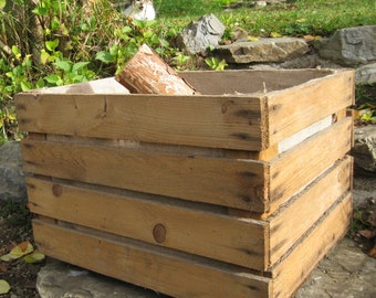 Vintage FIREWOOD BOX made of an APPLE BOX Firewood basket with jute made of reclaimed wood Firewood Basket Storage box Firewood Newspaper basket Decoration