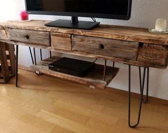 Mobile TV realizzato in EUROPALLETS SCAFFALE TELEVISORE vintage con gambe a forcina Credenza design loft industriale Credenza bassa Legno di recupero Upcycling Mobili TV Legno