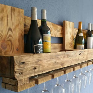 Vintage WIJNREK PALLET plank gemaakt van hout RUSTIEK flessenrek oude houten wandplank hangende plank cadeau houten plank wijnbar glazen industrieel afbeelding 9