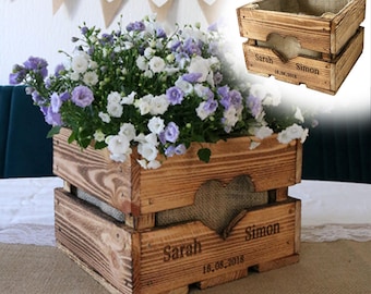 Personalized wooden flower box • Wedding gift for the bride and groom • Wooden gifts for anniversaries • Flower pot gift basket