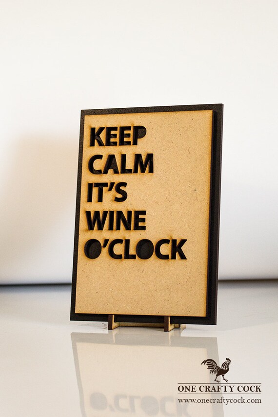 Handmade Funny// Plaque Gift Friends Wine o/'clock Coffee Keeps Me Going .