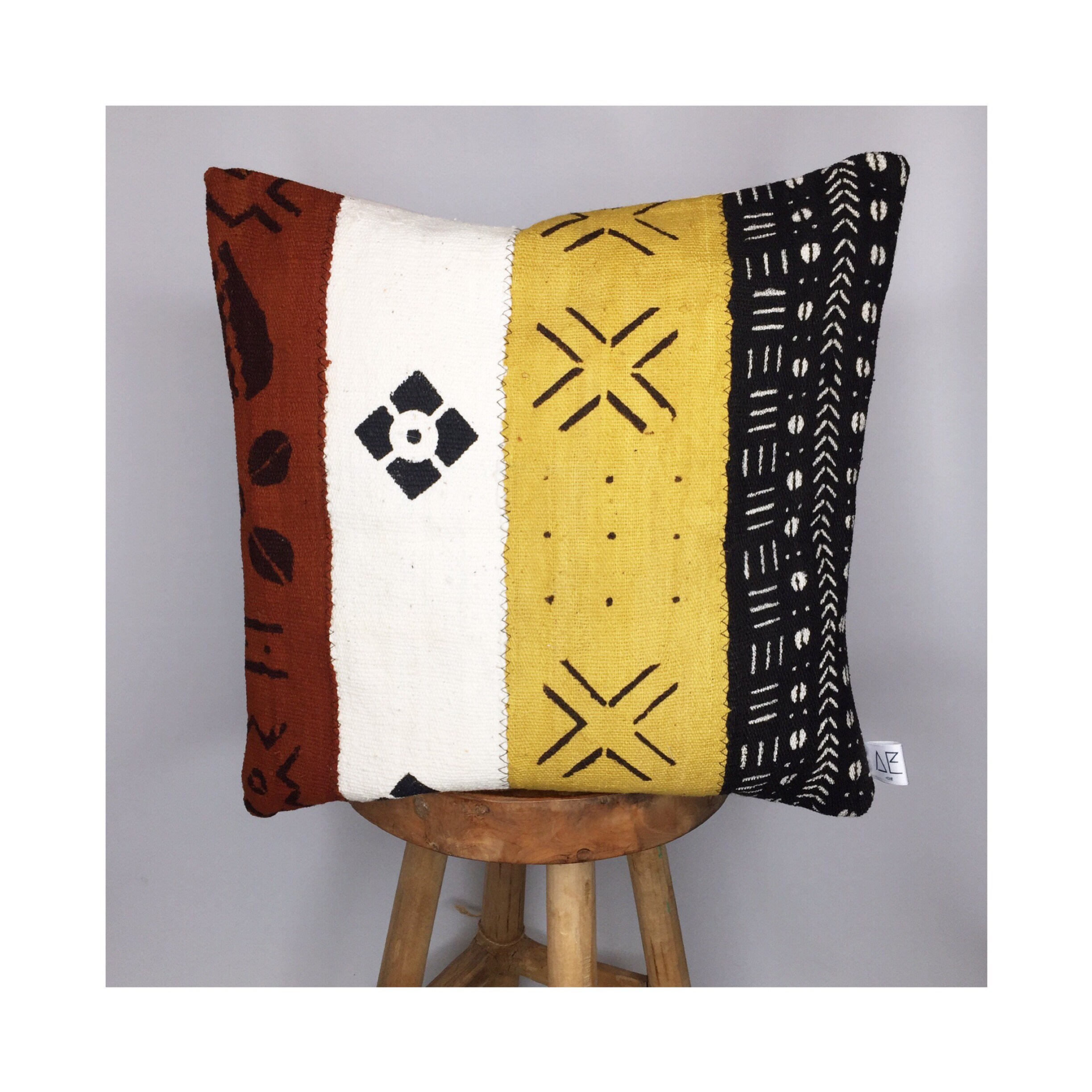 Authentique Mudcloth Sun | Patchwork Bogolan Du Mali 18x18 Inch