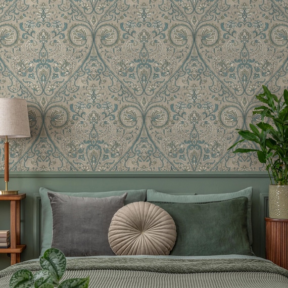 Damask Wallpaper with an Intricate Paisley Motif in Teal, Sage Green, and Beige - E525