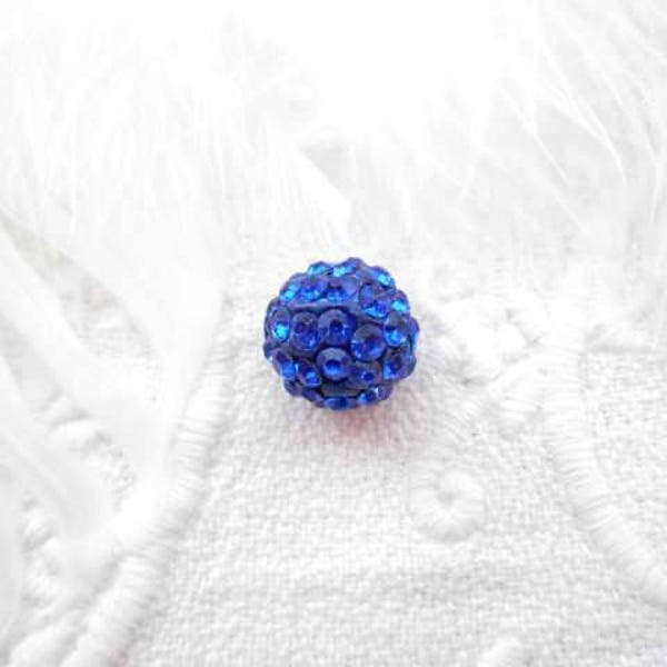 1 Perle bleue 10 mm Shamballa en pâte polymère avec strass  cristal.