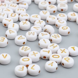 1 palabra perlas 7 mm letra acrílica blanco y dorado