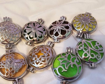 Essential Oil Diffuser Necklace, Silver Aromatherapy Locket with Pads
