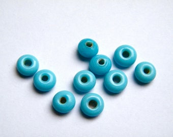 TURQUOISE GLASS BEADS